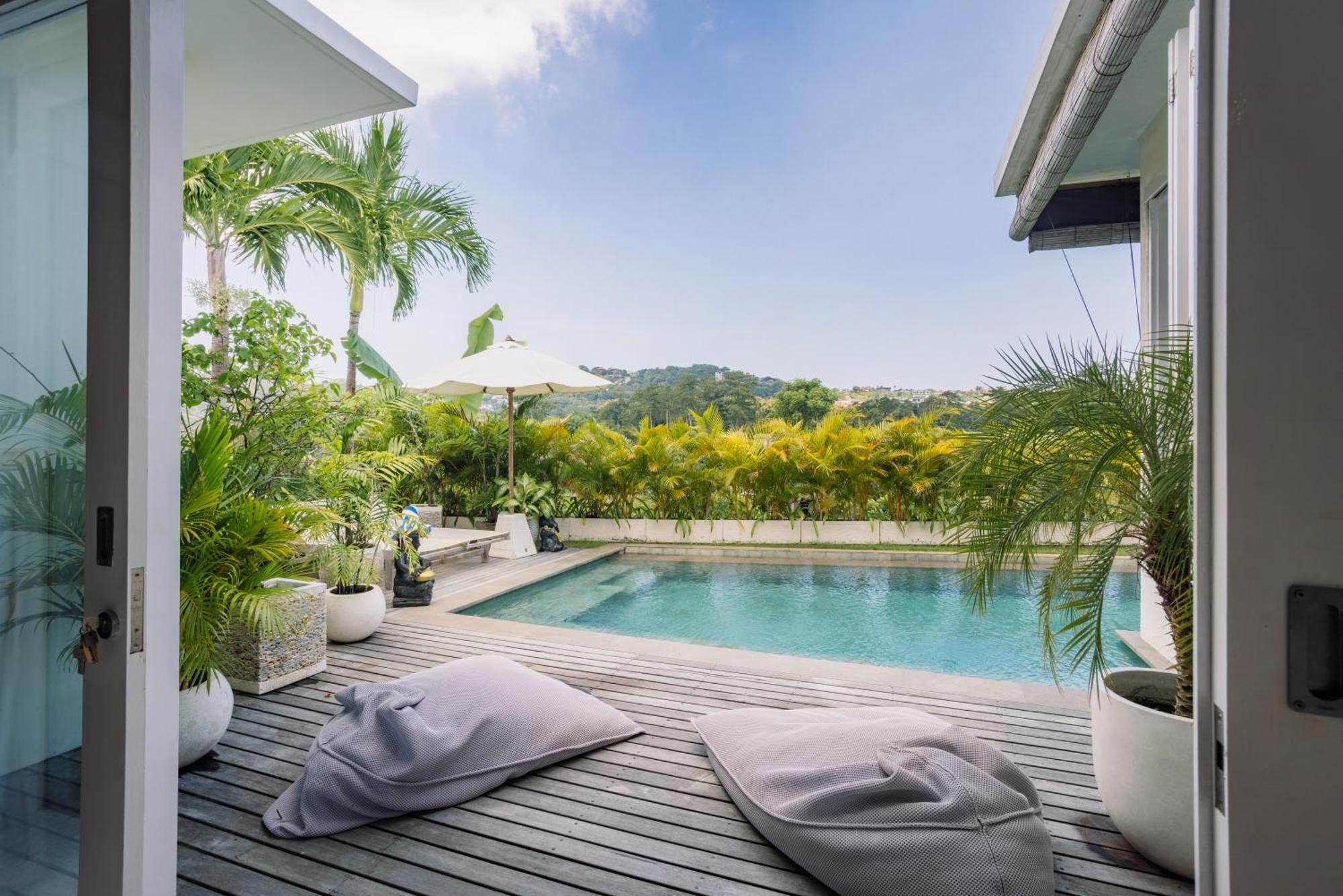 Canang Bingin * Uluwatu (Bali)